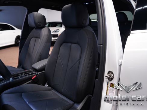 Used 2020 Audi Q3 2.0T Premium image 28