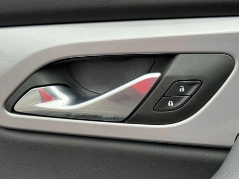 Used 2024 Chevrolet Blazer LT w/ Convenience Package image 17