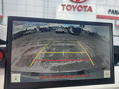 Used 2024 Toyota Tacoma TRD Sport w/ TRD Sport Upgrade Package RWD image 6