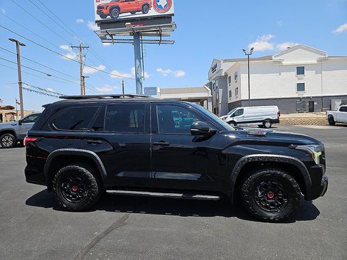Used 2025 Toyota Sequoia TRD Pro AWD/4WD image 6