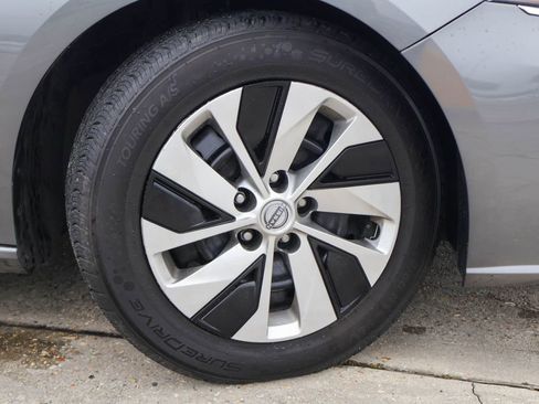Used 2023 Nissan Altima 2.5 S FWD image 26