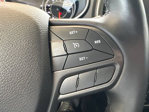 Used 2019 Jeep Cherokee Trailhawk w/ Cold Weather Group AWD/4WD image 16