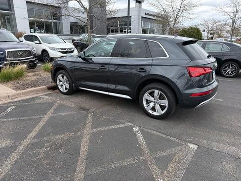 Used 2018 Audi Q5 2.0T Premium Plus w/ Premium Plus Package AWD/4WD image 5