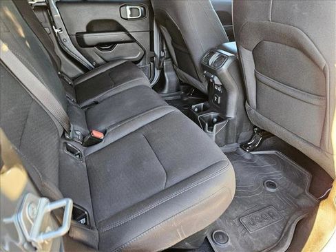 Used 2023 Jeep Gladiator Overland w/ LED Lighting Group image 18