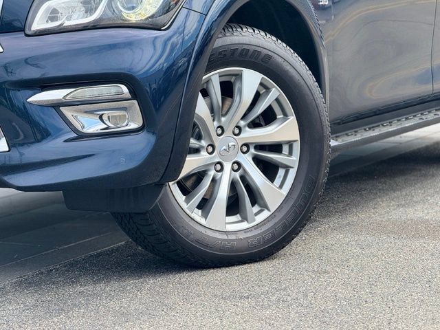 Used 2016 INFINITI QX80 4WD w/ Driver's Assistance Package image 2