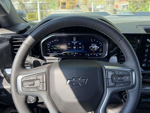 Certified 2024 Chevrolet Silverado 1500 LT Trail Boss w/ Convenience Package II AWD/4WD image 29