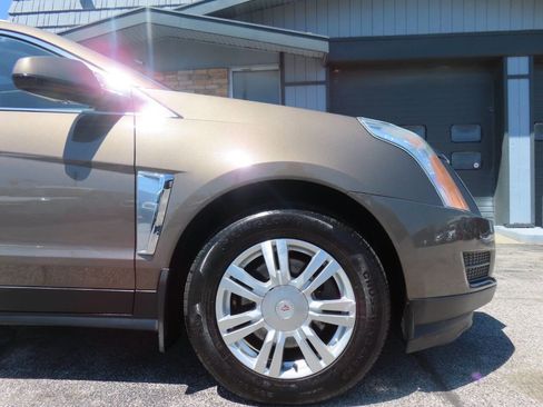 Used 2015 Cadillac SRX Luxury w/ Driver Awareness Package AWD/4WD image 33