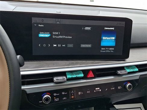 Certified 2025 Kia Sorento SX Prestige w/ Olive Brown Leather Package image 17