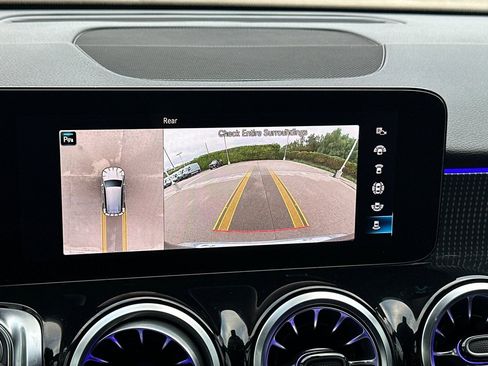 Certified 2023 Mercedes-Benz GLB 250 image 15