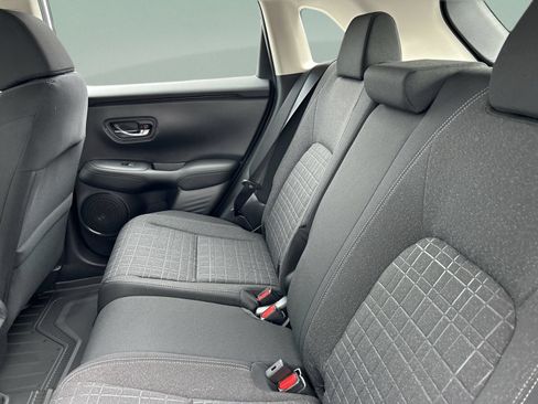 Certified 2024 Honda HR-V LX image 17