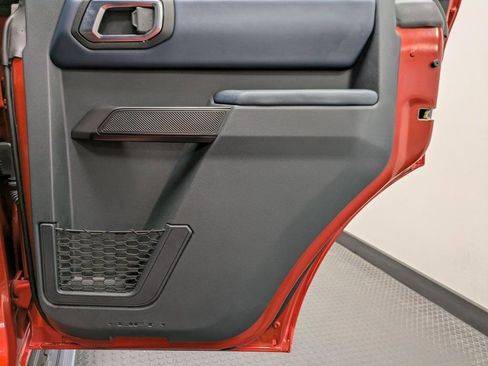 Used 2024 Ford Bronco Outer Banks image 25