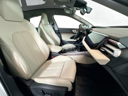 Used 2025 Audi A5 2.0T Prestige w/ 19" Wheel Package image 25