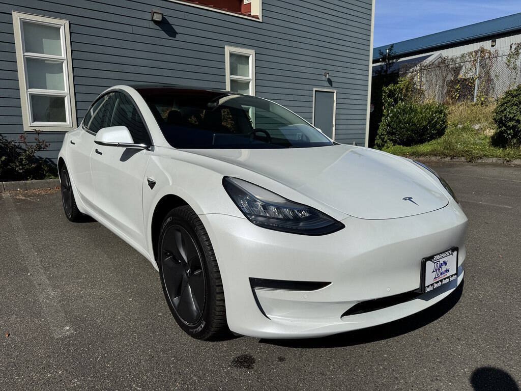 Used 2019 Tesla Model 3 RWD image 2