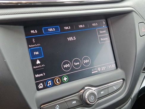 Used 2021 Chevrolet TrailBlazer LS image 16