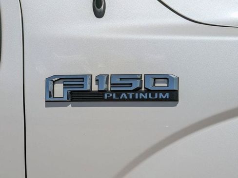 Used 2016 Ford F150 Platinum w/ Equipment Group 701A Luxury AWD/4WD image 10