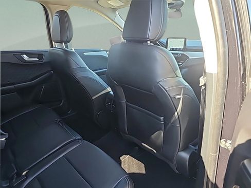 Used 2020 Ford Escape SEL image 32