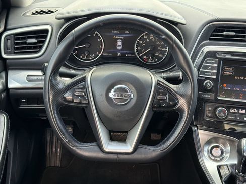 Used 2019 Nissan Maxima 3.5 S w/ Floor Mat Group FWD image 11