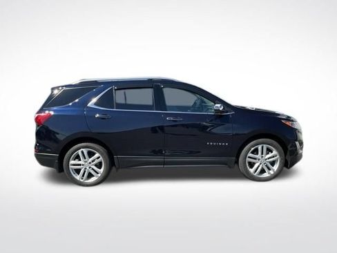 Used 2020 Chevrolet Equinox Premier AWD/4WD image 17
