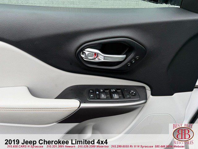 Used 2019 Jeep Cherokee Limited AWD/4WD image 15