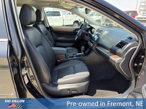 Used 2016 Subaru Outback 2.5i Limited AWD/4WD image 17
