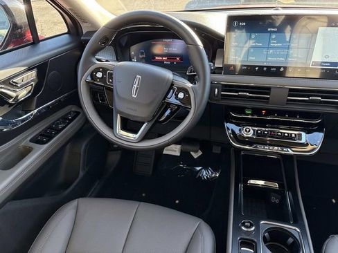New 2026 Lincoln Corsair Premiere image 13