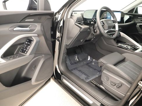 New 2025 Audi Q5 2.0T Premium Plus image 14
