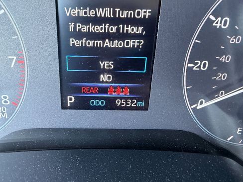 Used 2023 Toyota Corolla Cross LE FWD image 32