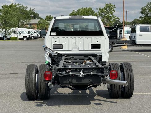 New 2025 Ford F550 4x4 Crew Cab Super Duty image 3