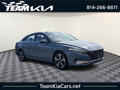 Used 2021 Hyundai Elantra SEL w/ Convenience + Premium Package
