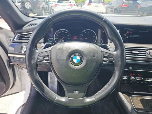 Used 2015 BMW 750i RWD image 16