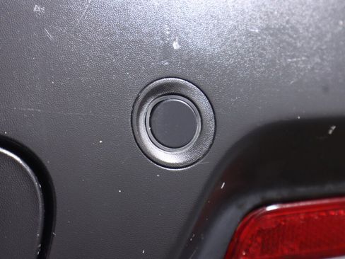 Used 2019 Ford Explorer Sport image 42