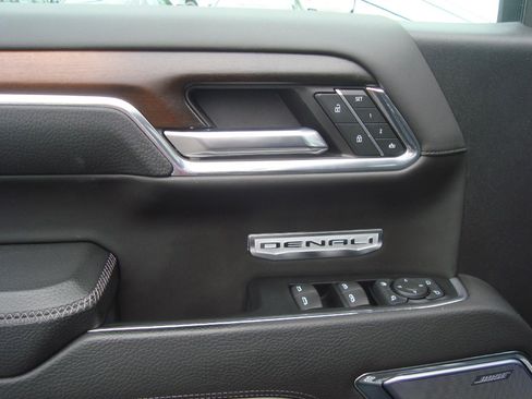 Certified 2024 GMC Sierra 1500 Denali w/ Denali Reserve Package AWD/4WD image 9