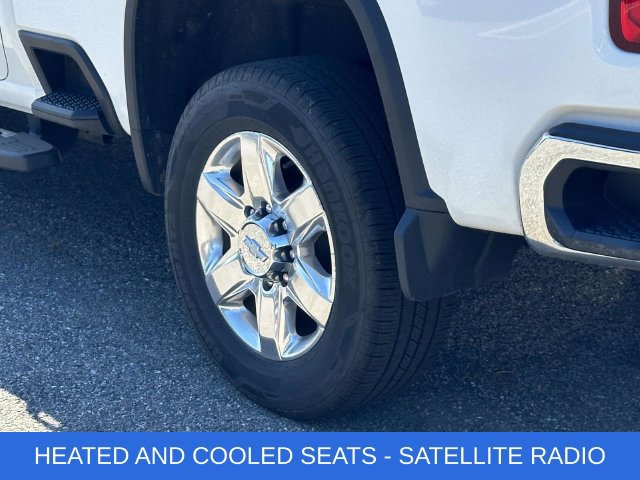 Used 2020 Chevrolet Silverado 2500 LTZ w/ LTZ Premium Package AWD/4WD image 8