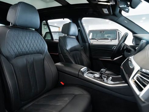 Used 2023 BMW X5 M50i w/ Executive Package image 26