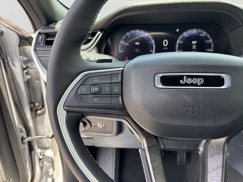 New 2026 Jeep Grand Cherokee L 4WD image 21