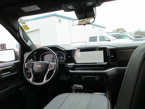 Used 2023 Chevrolet Silverado 1500 High Country w/ High Country Premium Package image 27