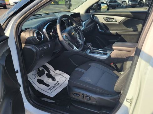 Used 2023 Chevrolet Blazer LT w/ Convenience Package FWD image 18