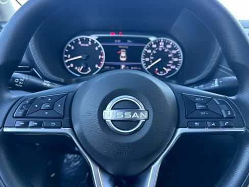 Certified 2025 Nissan Sentra SV w/ Trunk Package FWD image 35