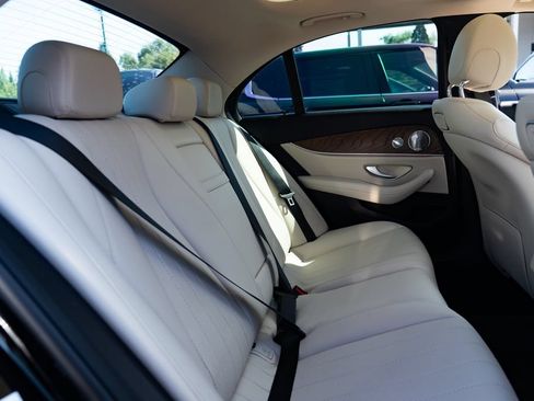 Used 2019 Mercedes-Benz E 300 image 22