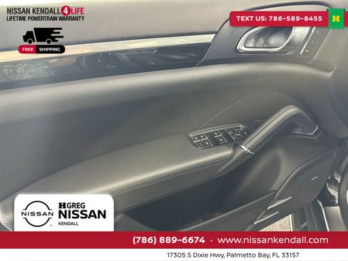 Used 2017 Porsche Cayenne Platinum Edition image 33