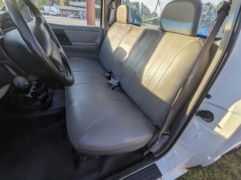 Used 1996 Ford Ranger XL image 10