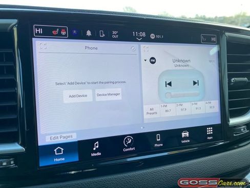 Certified 2024 Chrysler Pacifica Touring-L image 10