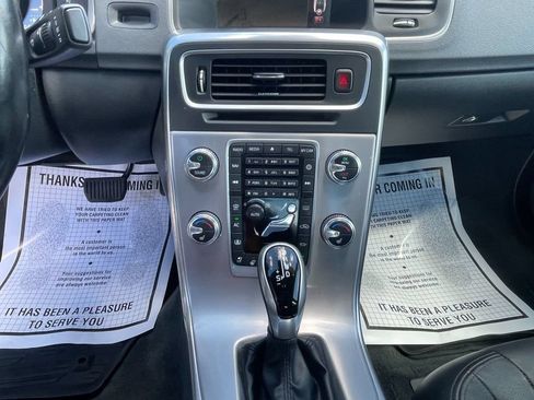 Used 2018 Volvo S60 T5 Inscription AWD/4WD image 22