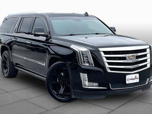 Used 2016 Cadillac Escalade ESV Premium AWD/4WD image 2