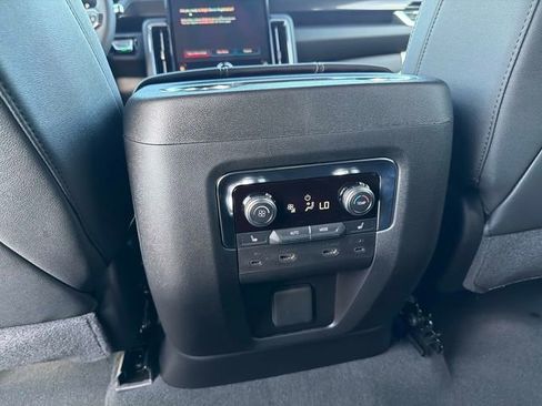 New 2026 GMC Yukon XL Elevation w/ Elevation Premium Package image 16