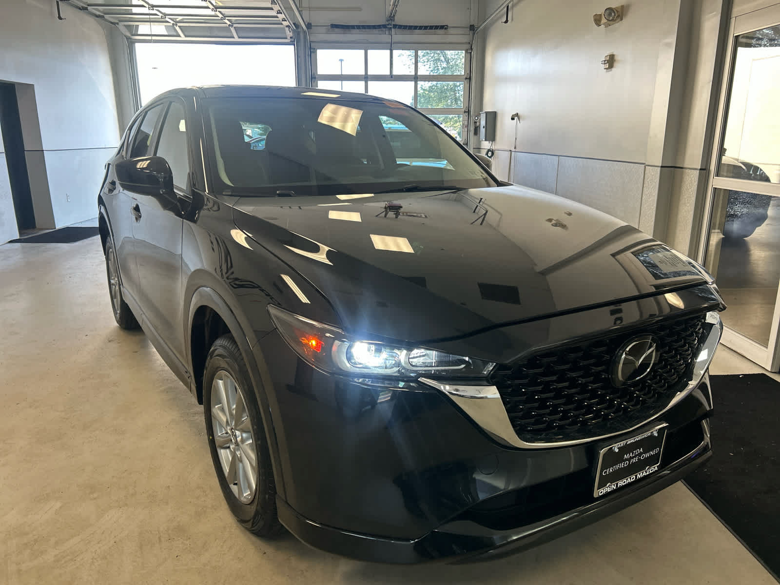Certified 2024 MAZDA CX-5 AWD 2.5 S w/ Preferred Package image 8
