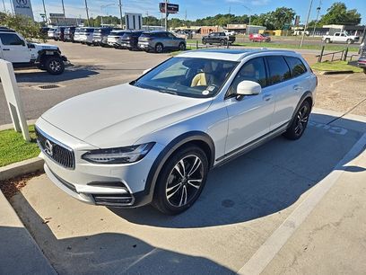Used 2018 Volvo V90 T5 Cross Country w/ Convenience Package