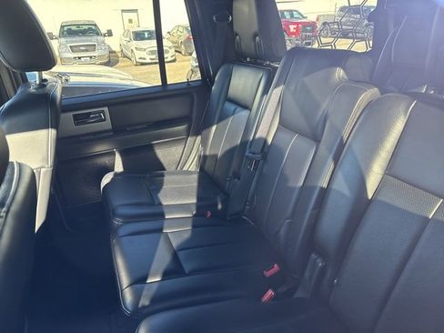 Used 2017 Ford Expedition Limited w/ Equipment Group 301A image 9