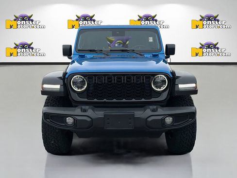 Used 2024 Jeep Wrangler Unlimited Sport AWD/4WD image 2