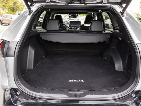 Certified 2020 Toyota RAV4 XSE w/ XSE Grade Weather Package AWD/4WD image 8
